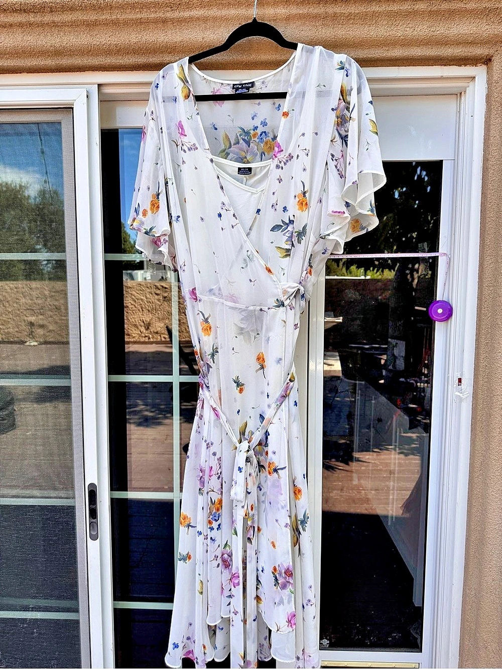 city chic Floral Wrap Midi Dress in White & Purple XXL/24